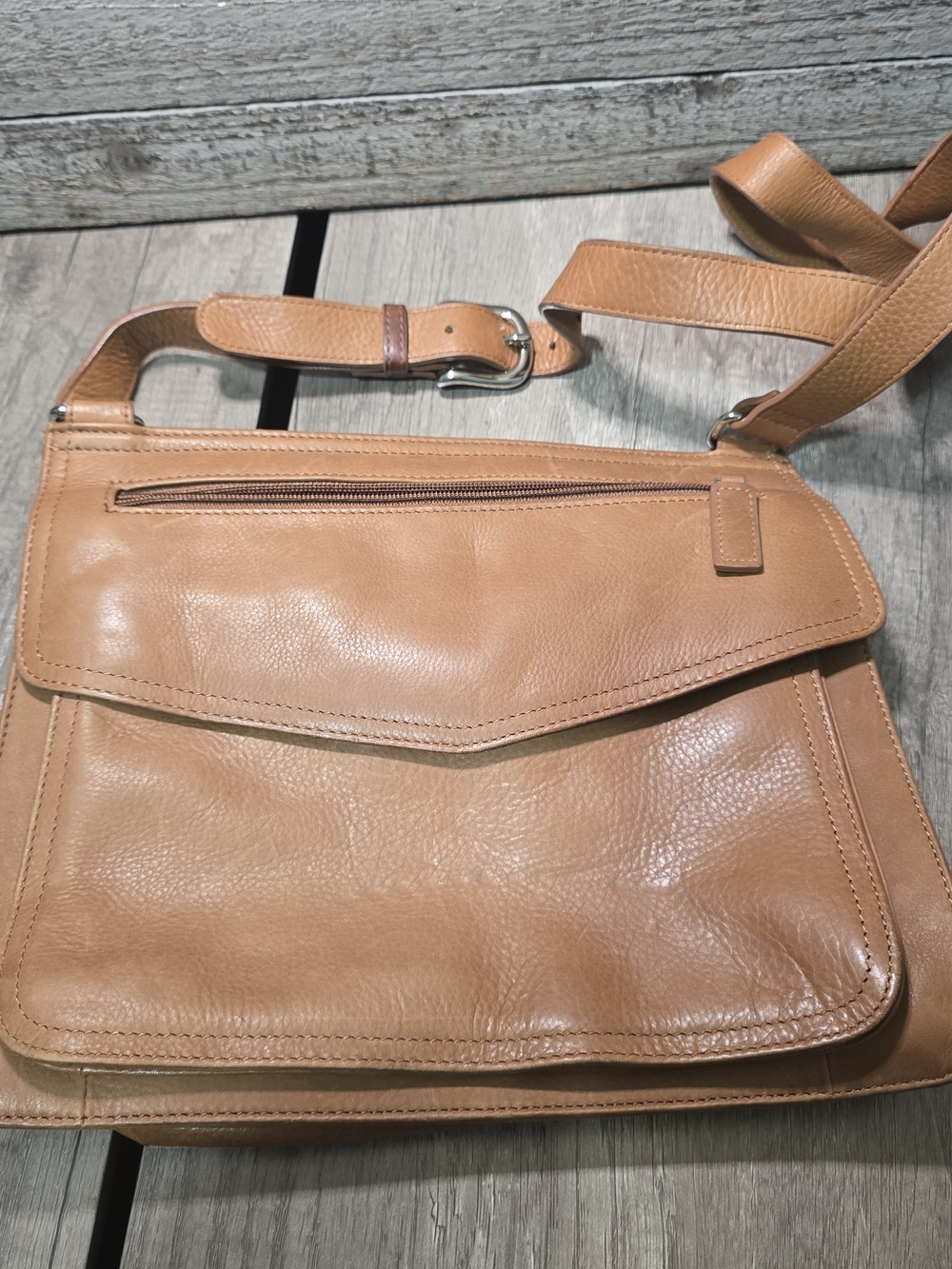 Fossil - Vintage brown leather  crossbody bag.